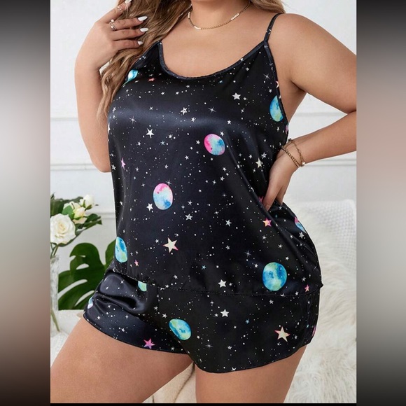 Plus size 16 satin galaxy 2 piece pj’s - Picture 4 of 5